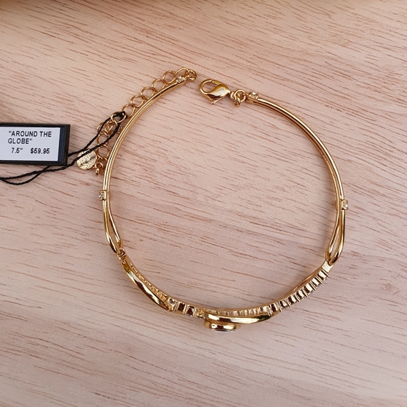 Gold Swarovski Crystal Bracelet - Picture 4 of 9